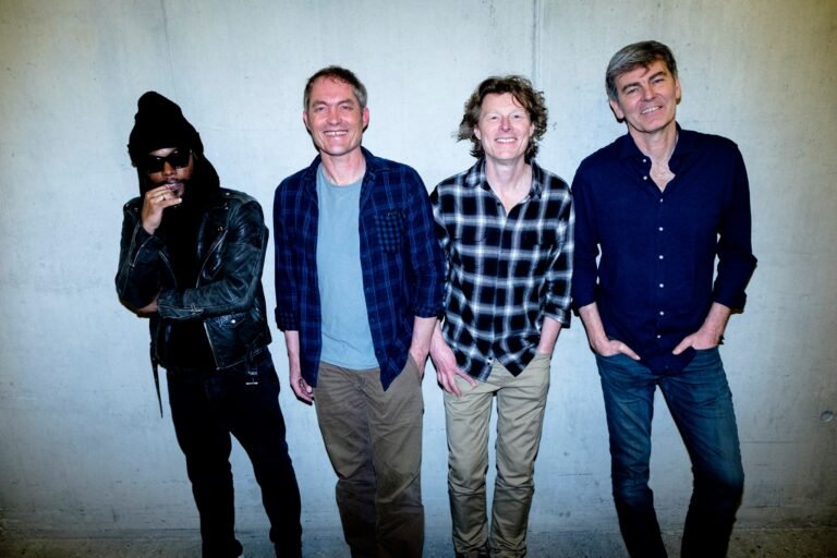 Imagem dos integrantes do Liquid Spirits