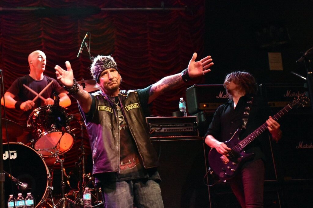 Imagem do falecido cantor Jack Russell