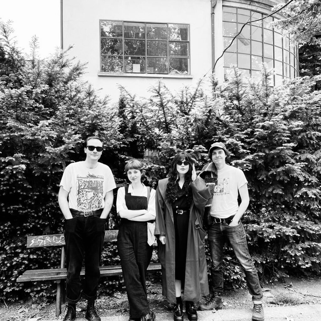 Imagem dos integrantes do Qlowski