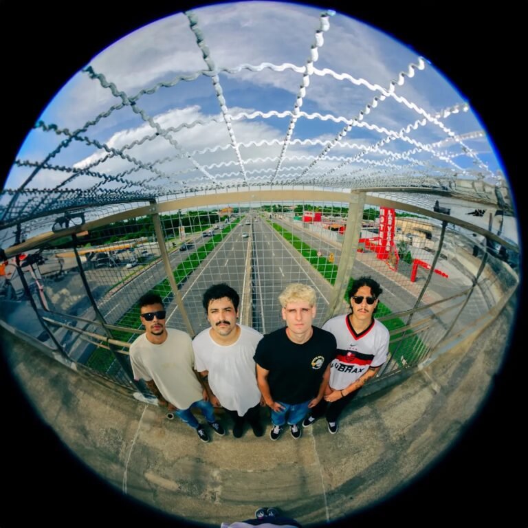 Imagem dos integrantes do Maré Tardia