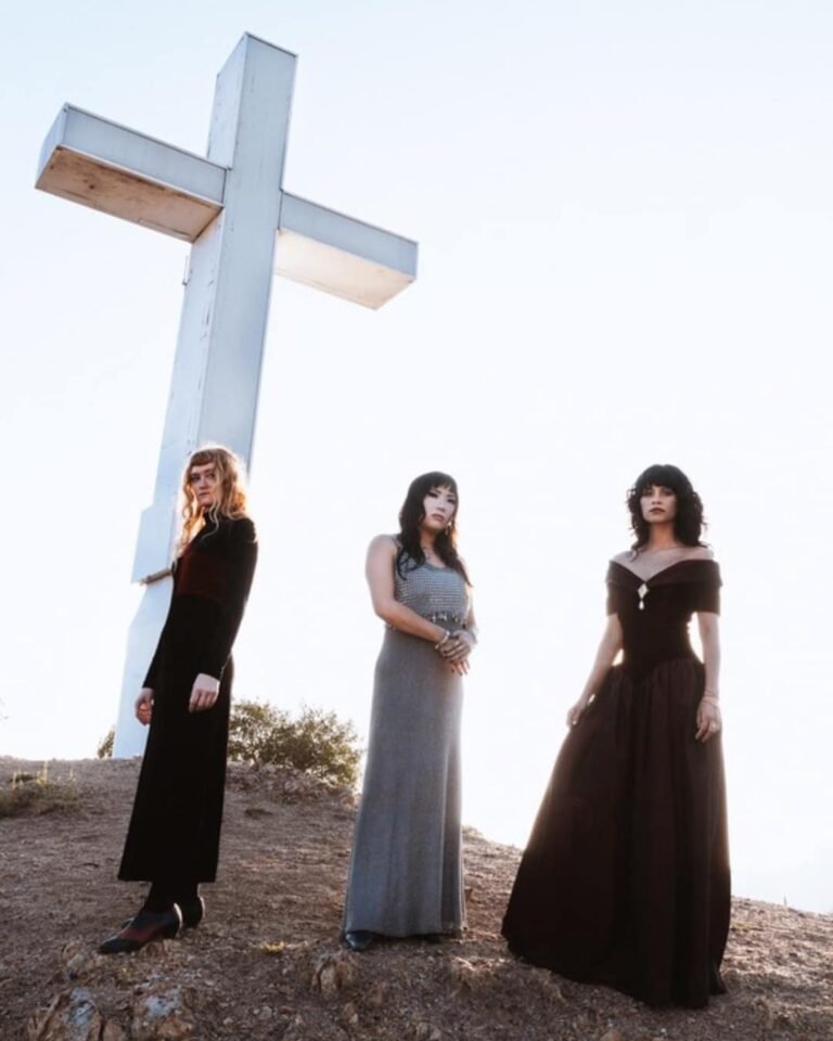 Imagem das integrantes do LA Witch