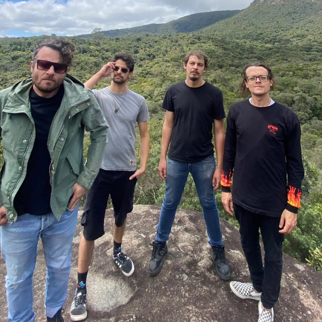 Imagem dos integrantes do Calamari Hightrip