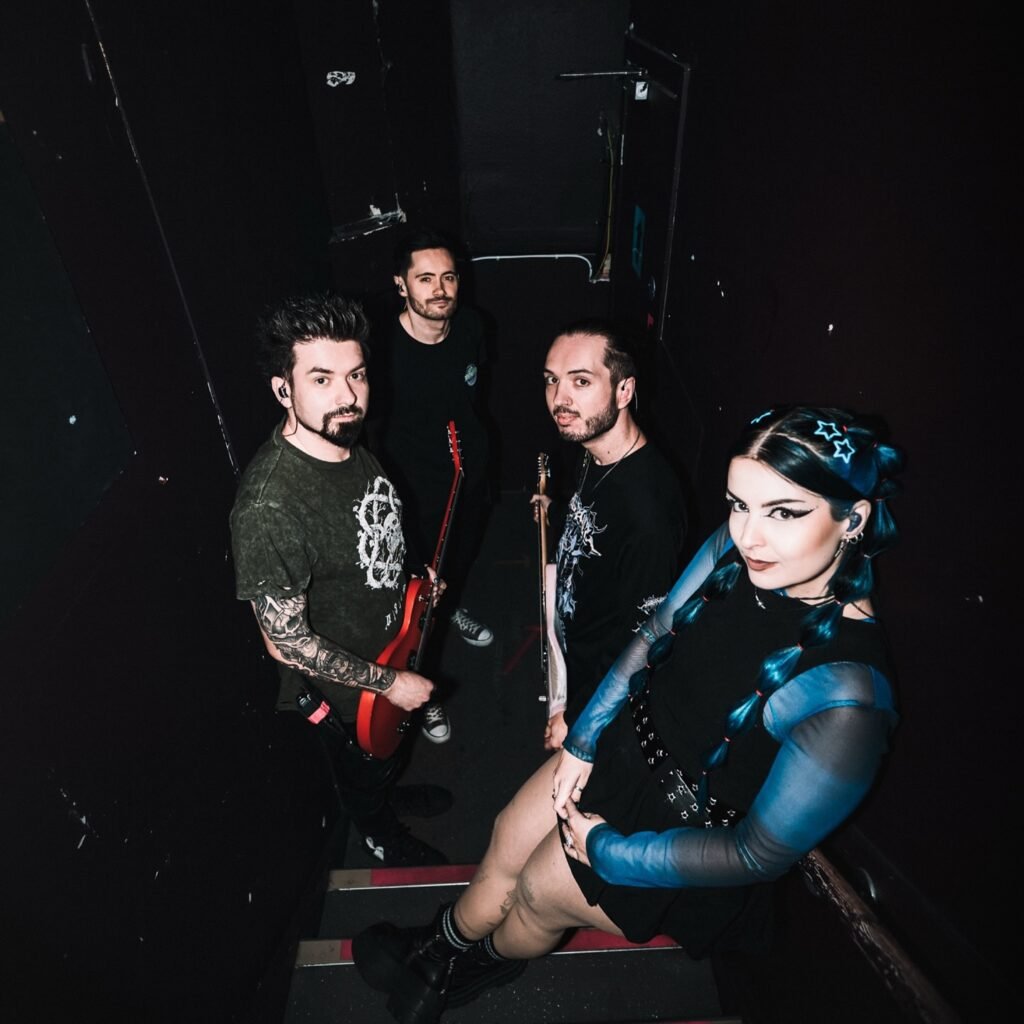 Imagem dos integrantes do As December Falls