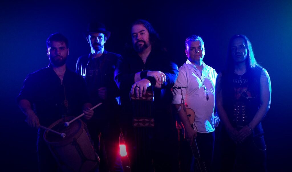 Imagem dos integrantes do Tierramystica